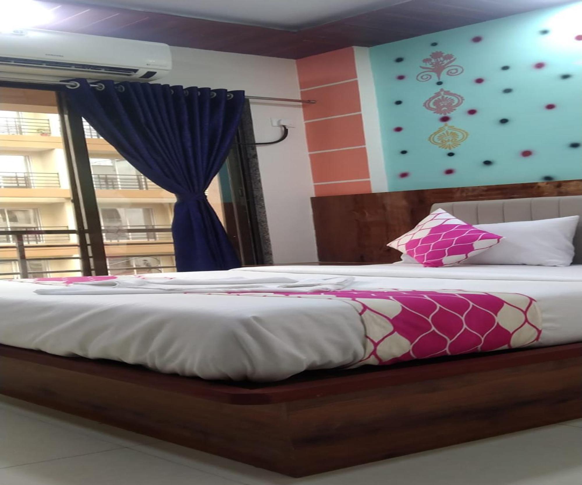 Hotel Om Sai Navi Mumbai Eksteriør bilde